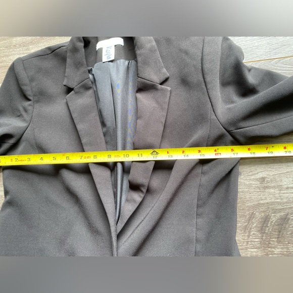 H&M black blazer/ suit jacket, padded shoulders single button - Picture 7 of 7